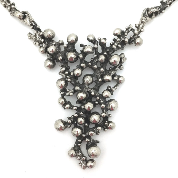 closeup Robert Larin Canada vintage brutalist pewter large bib necklace Canadian jewelry design