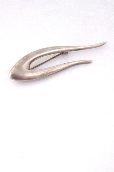 Poul Warmind Denmark vintage sterling silver tendril brooch