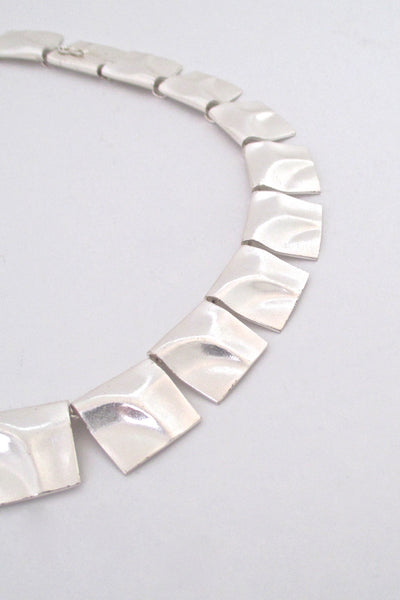 detail Bjorn Weckstrom for Lapponia Finland vintage silver Galactic Peaks link necklace